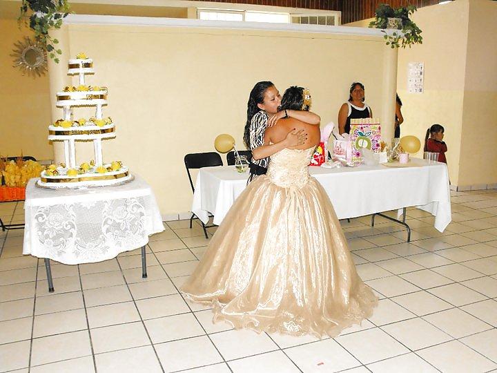 17P SUSANA Y NANCY GUZMAN GEMELAS