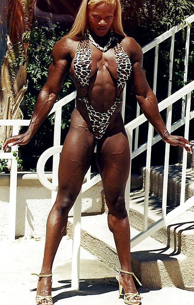 25P MUSCLE BEAUTY-TATIANNA BUTLER