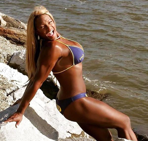 25P MUSCLE BEAUTY-TATIANNA BUTLER