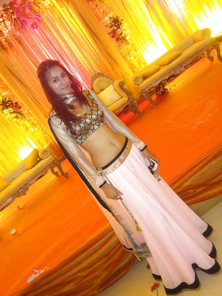 9P Skinny desi girl 
