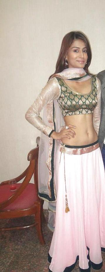 9P Skinny desi girl 