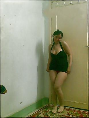 25P Arab-Turkish Beauty In Heat !