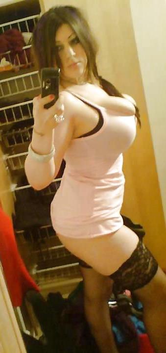 25P Arab-Turkish Beauty In Heat !