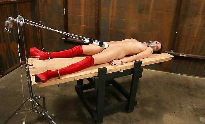 16P Strap To The Desk