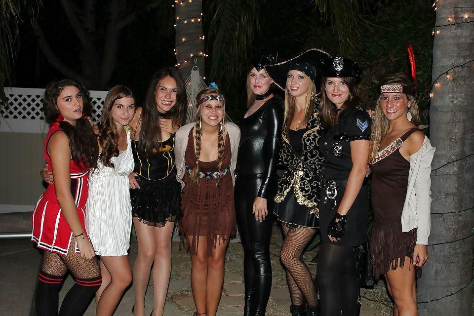 9P Happy Halloween !!!