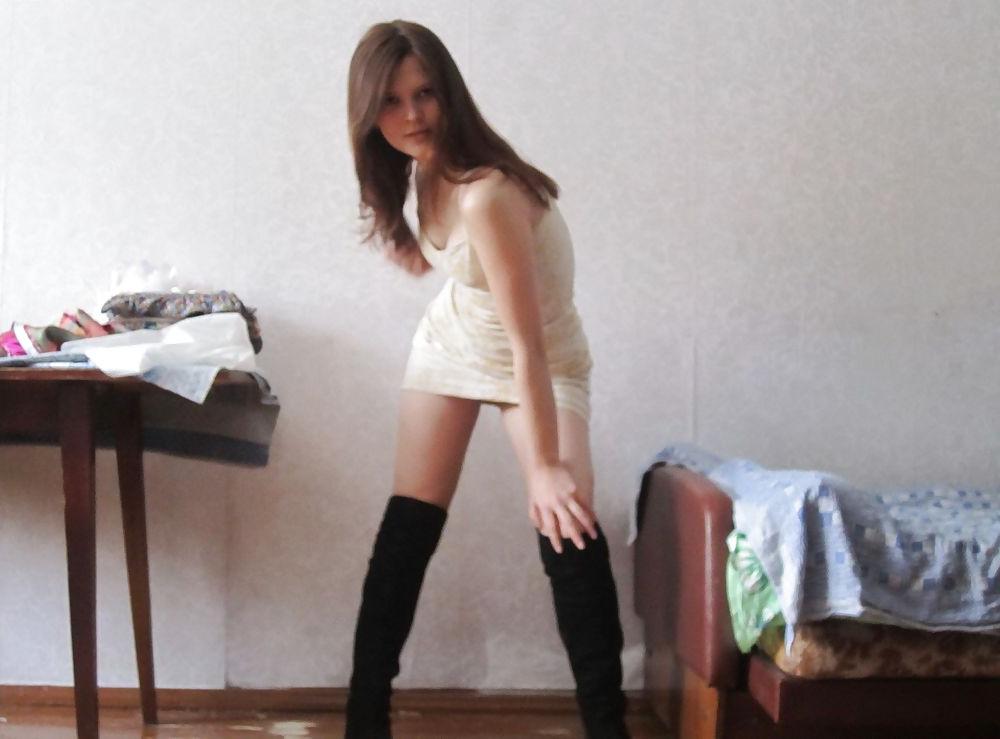 25P Sexy Russian Redhead showing her beauty