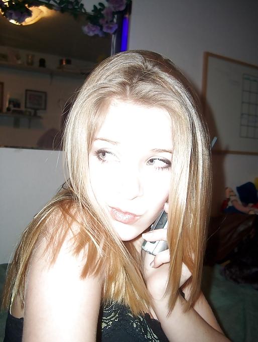 25P Self Shot 01
