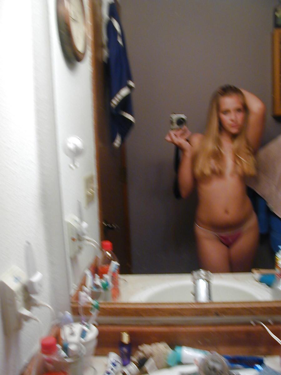 25P Self Shot 01