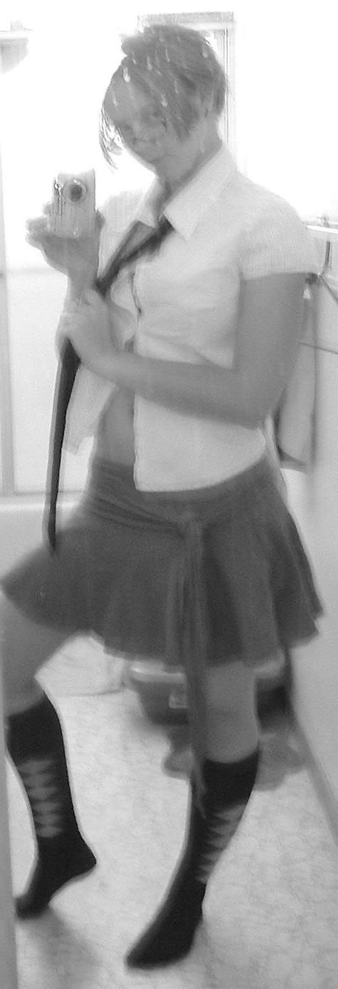 25P Self Shot 02