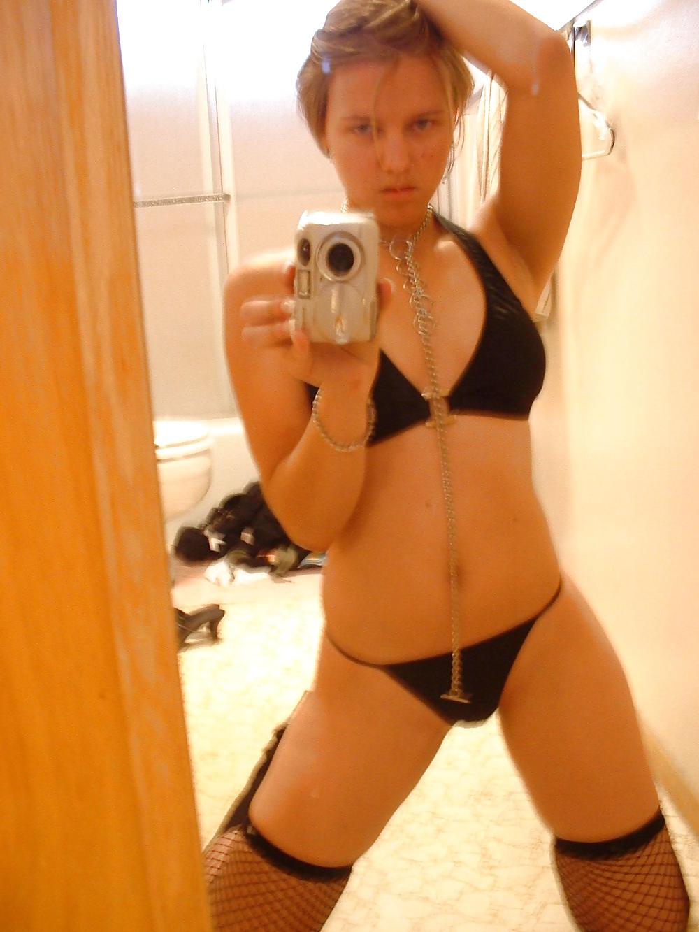 25P Self Shot 02