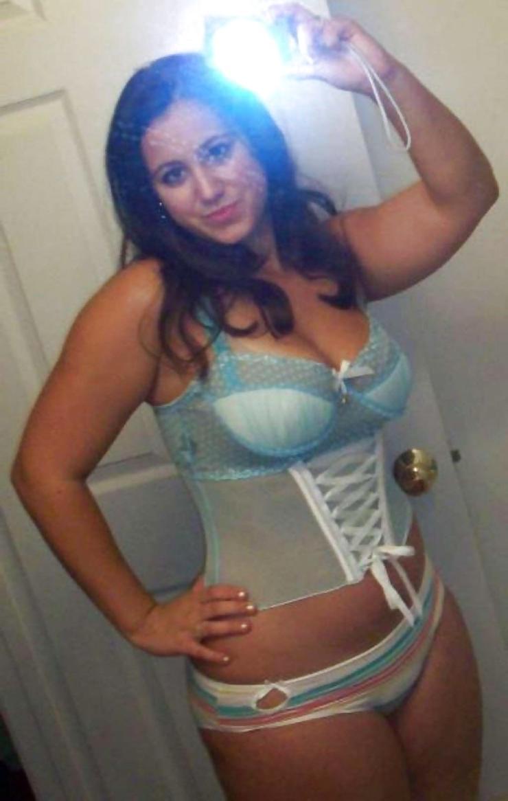 25P More self shot beautiful women .