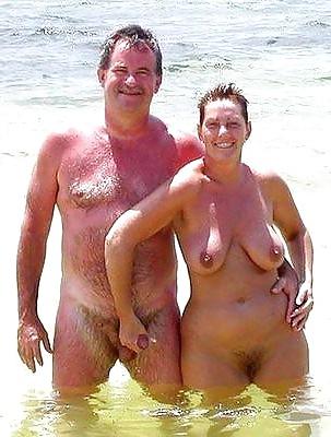 24P Naked couples 1.