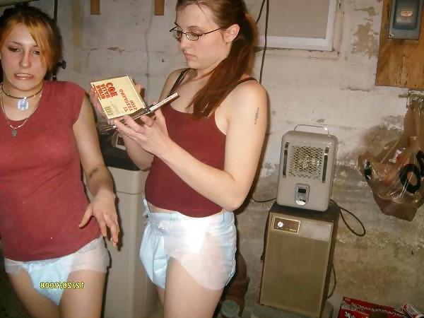 16P Diaper Girls