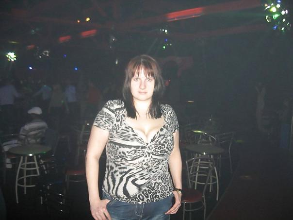 9P Busty Russian Woman 403