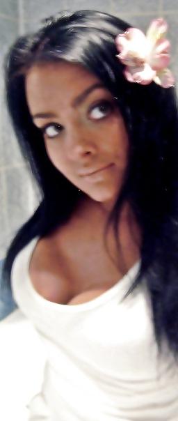 16P Busty Russian Woman 321