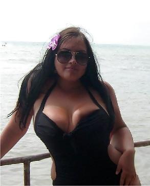 16P Busty Russian Woman 321