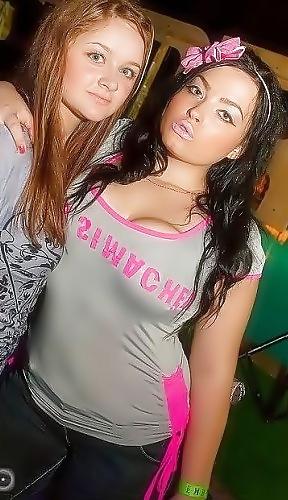 16P Busty Russian Woman 321
