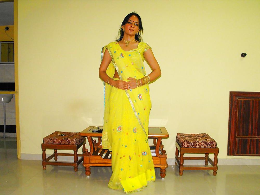 22P Desi girl