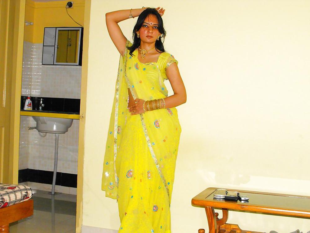 22P Desi girl