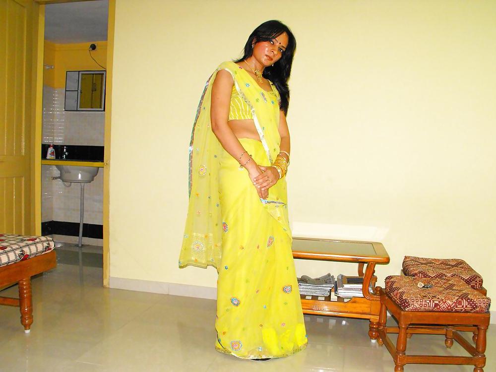 22P Desi girl