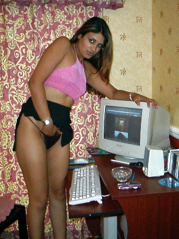 18P Indian Desi Babe Hot & Sexy Indians 