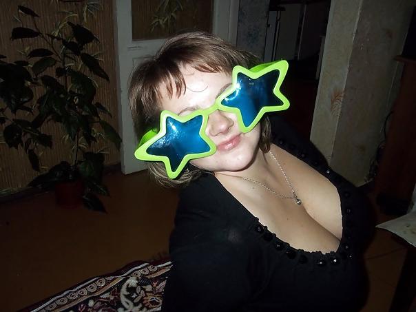 9P Busty Russian Woman 334