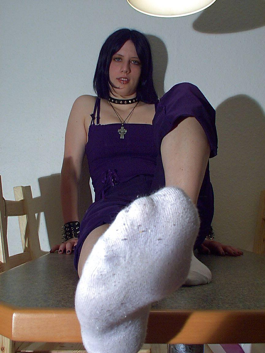25P Gothic Foot - Yavanna