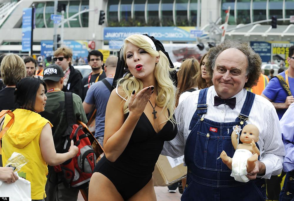 25P Babes of Comic Con 05
