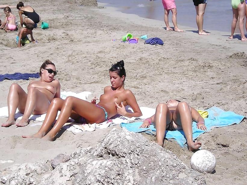 25P On the beach 2