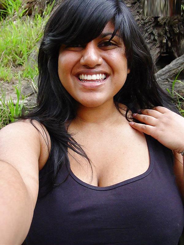 12P Busty Desi in Park