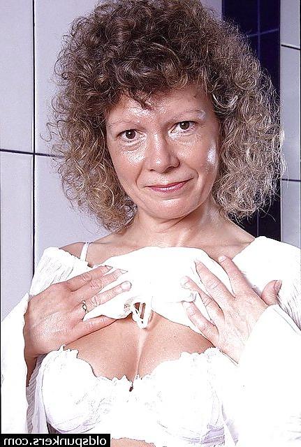 15P Sue! I want more of this hot woman! 7