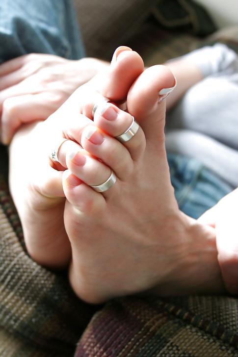 25P Foot fetish gallery 15