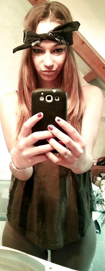 9P Very young slut I fucked (hijacked on her laptop)