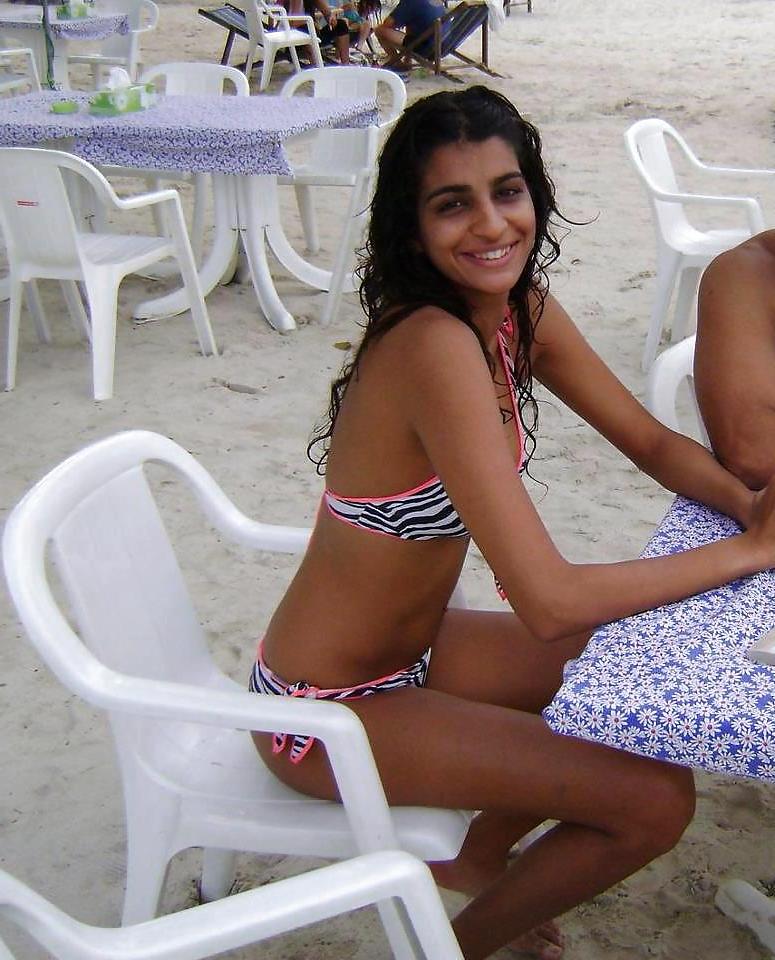 25P DESI INDIAN PAKI ARAB AMATUER SLUTS TEENS 