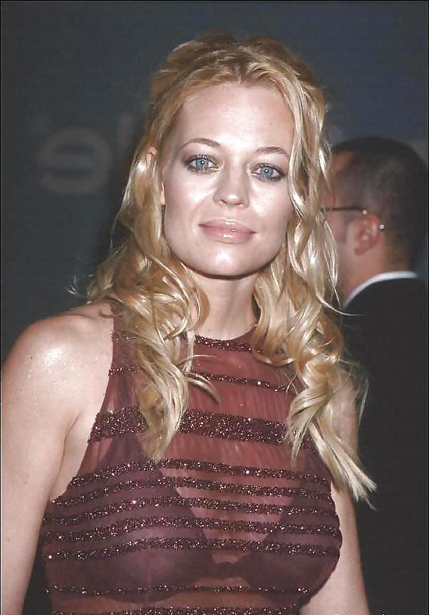 10P Jeri Ryan See-Thru
