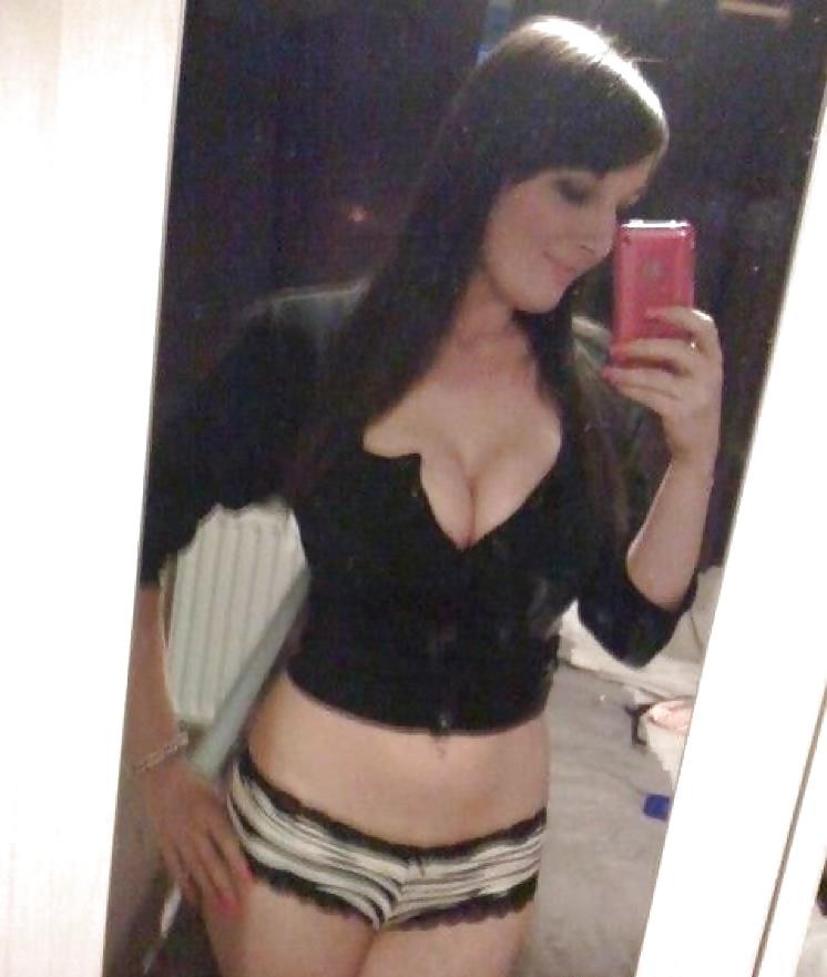 25P Sexy Teen Pictures & Self SHots 24 