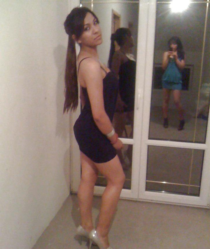 25P Sexy Teen Pictures & Self SHots 17 