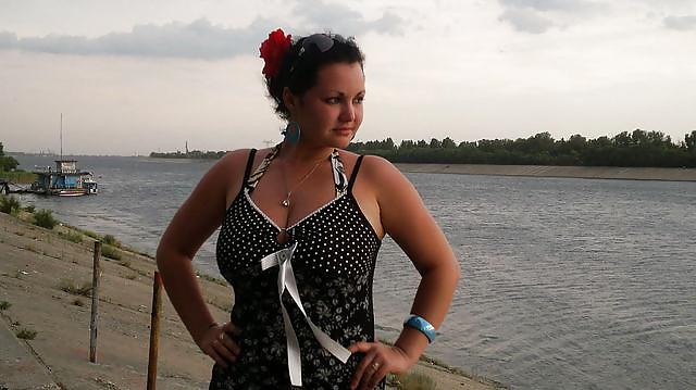 11P Busty Russian Woman 17