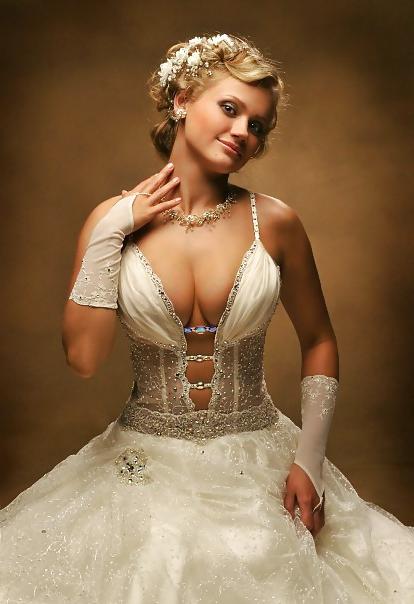 11P Busty Russian Woman 414
