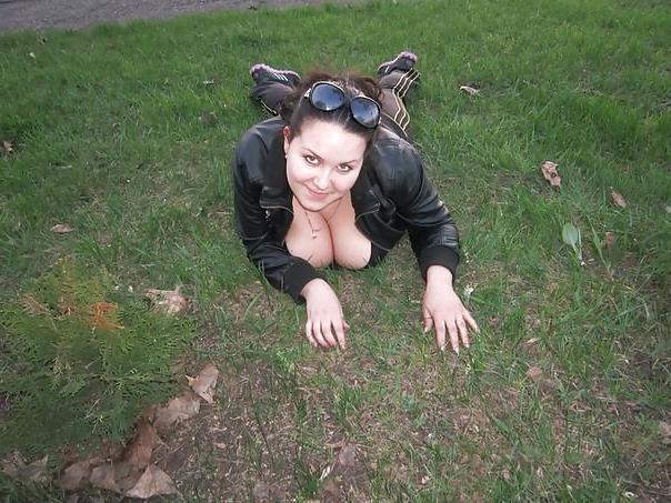 11P Busty Russian Woman 45