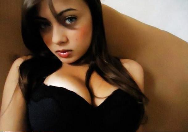 25P Sexy Teen Pictures & Self SHots 31