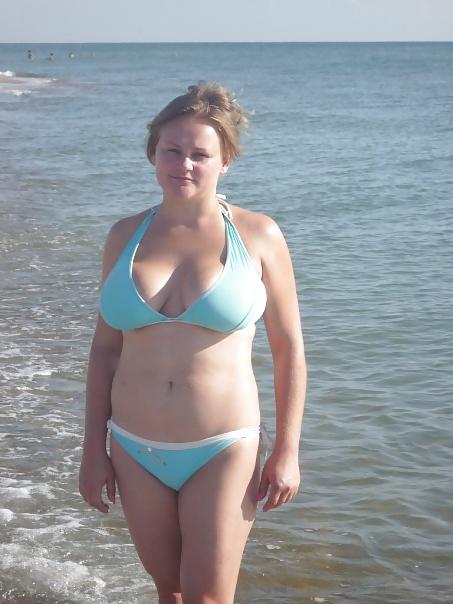 12P Busty Russian Woman 429