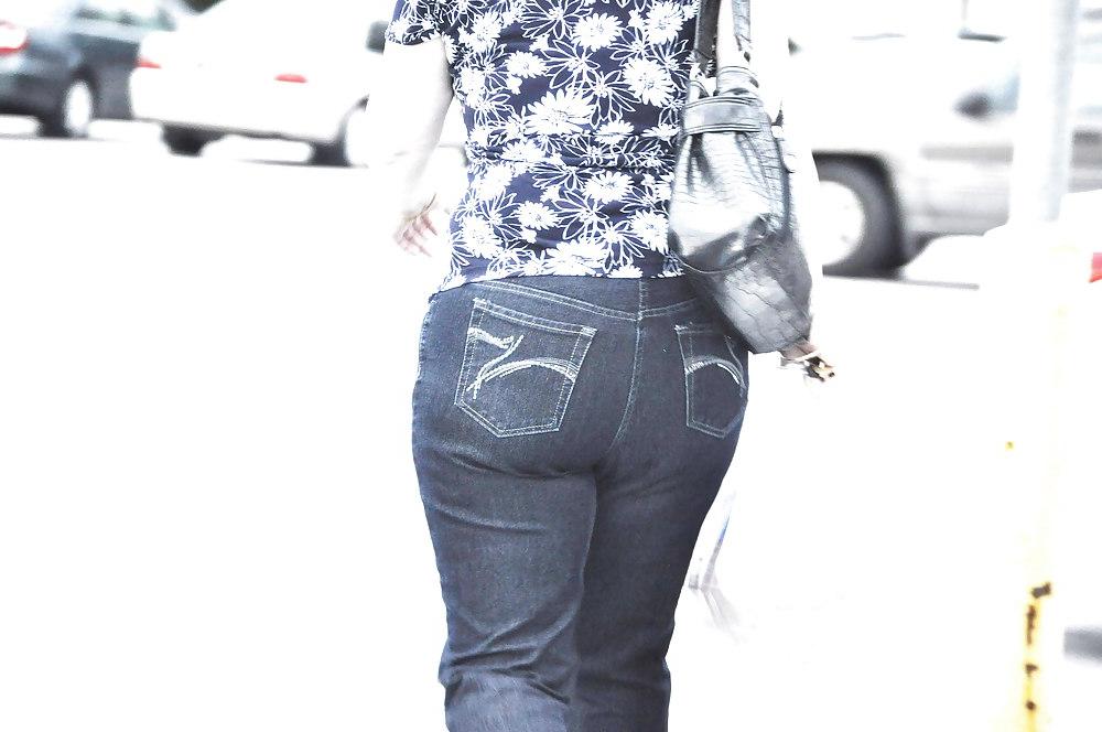 6P Chubby Flat Granny Ass