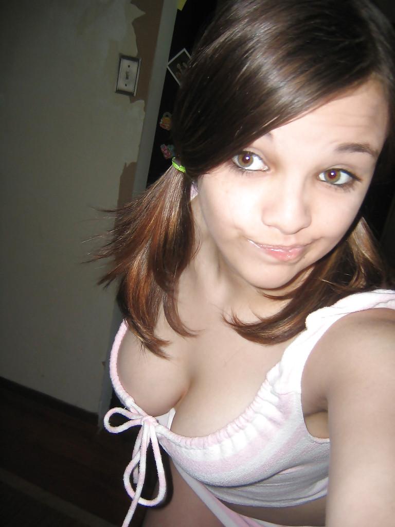 25P Sexy Teen pictures & Self SHots 2