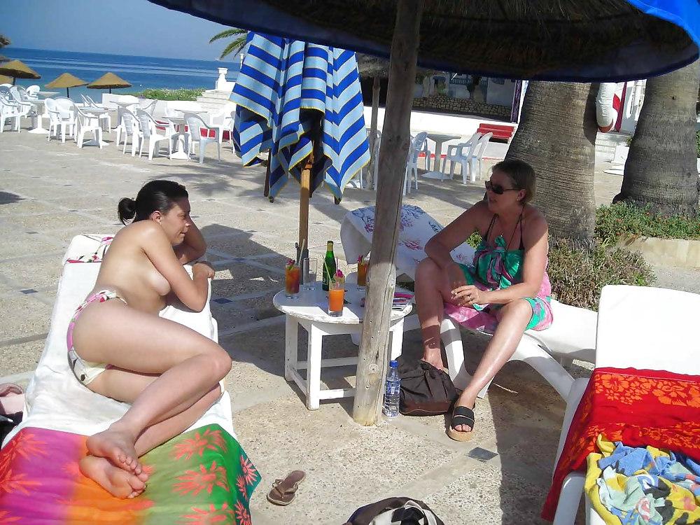 25P The beach 69