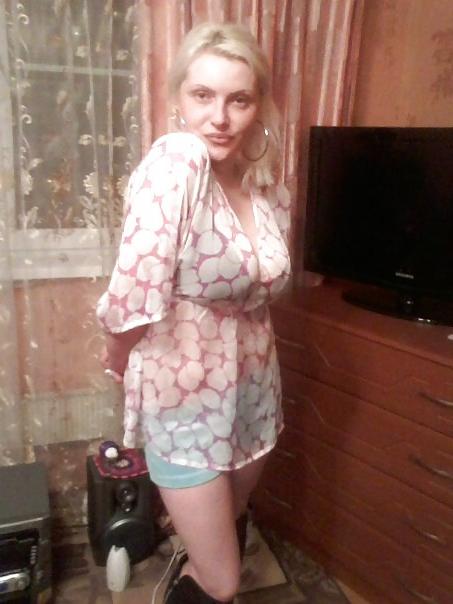 9P Busty Russian Woman 432