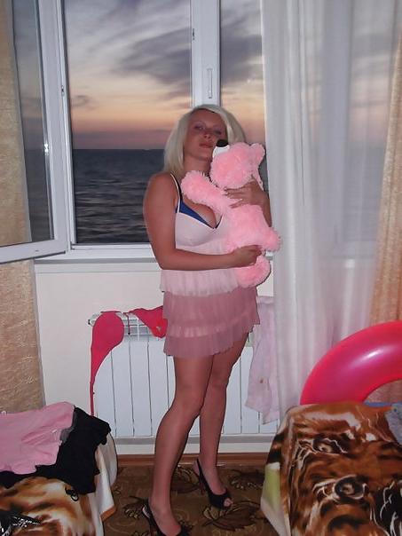 9P Busty Russian Woman 432
