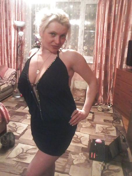 9P Busty Russian Woman 432