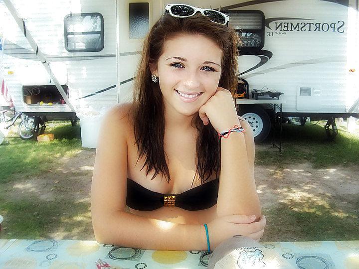 25P Sexy Teen Pictures & Self SHots 10 