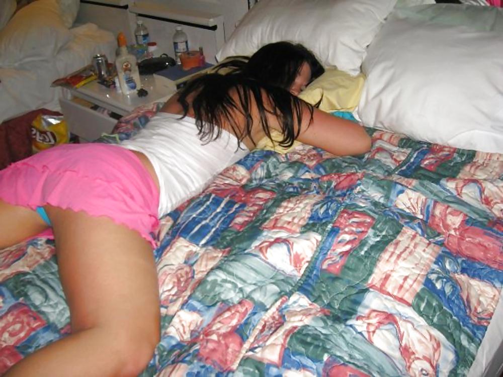 25P Sexy Teen Pictures & Self SHots 10 